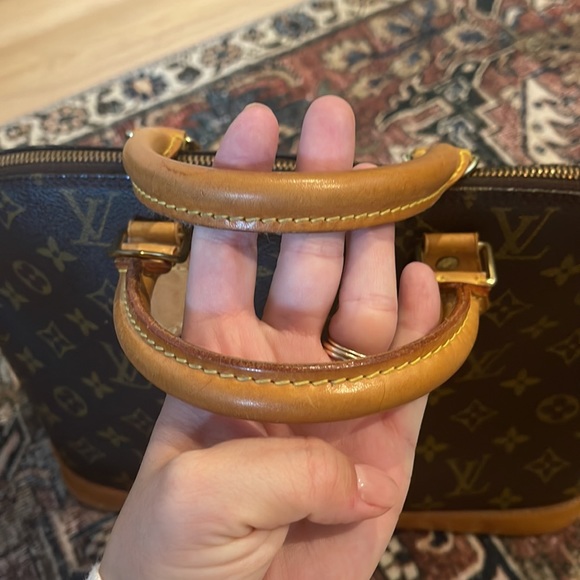 Authentic Louis Vuitton Alma Bag - Picture 9 of 11
